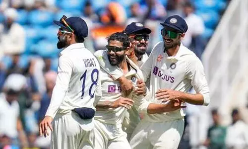 കറക്കി വീഴ്ത്തി രവീന്ദ്ര ജദേജയും അശ്വിനും; ആസ്ട്രേലിയ 177ന് പുറത്ത്