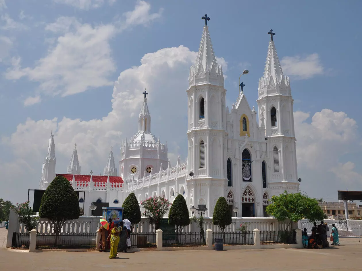 ഔവര് ലേഡി ഓഫ് ഹെല്ത്ത് ബസലിക്ക, വേളാങ്കണ്ണി ഔവര് ലേഡി ഓഫ് ഹെല്ത്ത് ബസലിക്ക, വേളാങ്കണ്ണി
