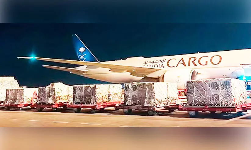 ഭൂകമ്പദുരിതബാധിതരെ സഹായിക്കാൻ സൗദി സംഘം തുർക്കിയയിലെത്തിയപ്പോൾ ഭൂകമ്പദുരിതബാധിതരെ സഹായിക്കാൻ സൗദി സംഘം തുർക്കിയയിലെത്തിയപ്പോൾ