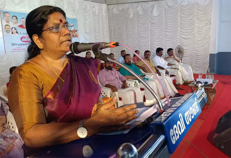 ക്ഷീരഗ്രാമം പദ്ധതി കൂടുതൽ ഇടങ്ങളിൽ നടപ്പിലാക്കുമെന്ന് ജെ.ചിഞ്ചുറാണി ക്ഷീരഗ്രാമം പദ്ധതി കൂടുതൽ ഇടങ്ങളിൽ നടപ്പിലാക്കുമെന്ന് ജെ.ചിഞ്ചുറാണി