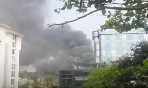 തിരുവനന്തപുരം വഴുതക്കാട് വൻ തീപിടിത്തം