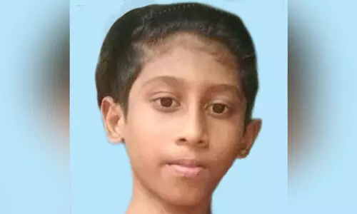 കളിക്കുന്നതിനിടെ കഴുത്തിൽ കയർ കുരുങ്ങി വിദ്യാർഥി മരിച്ചു