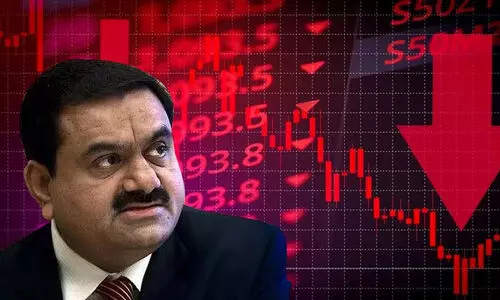 നാല് അദാനി കമ്പനികളുടെ റേറ്റിങ് മൂഡീസ് കുറച്ചു