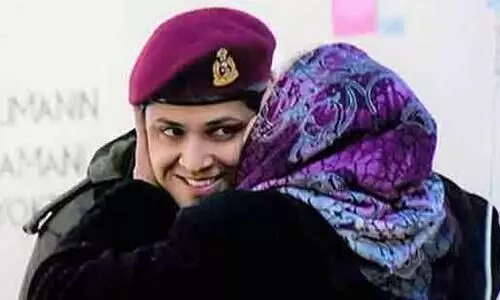 Turkish woman thanks indian army personnel