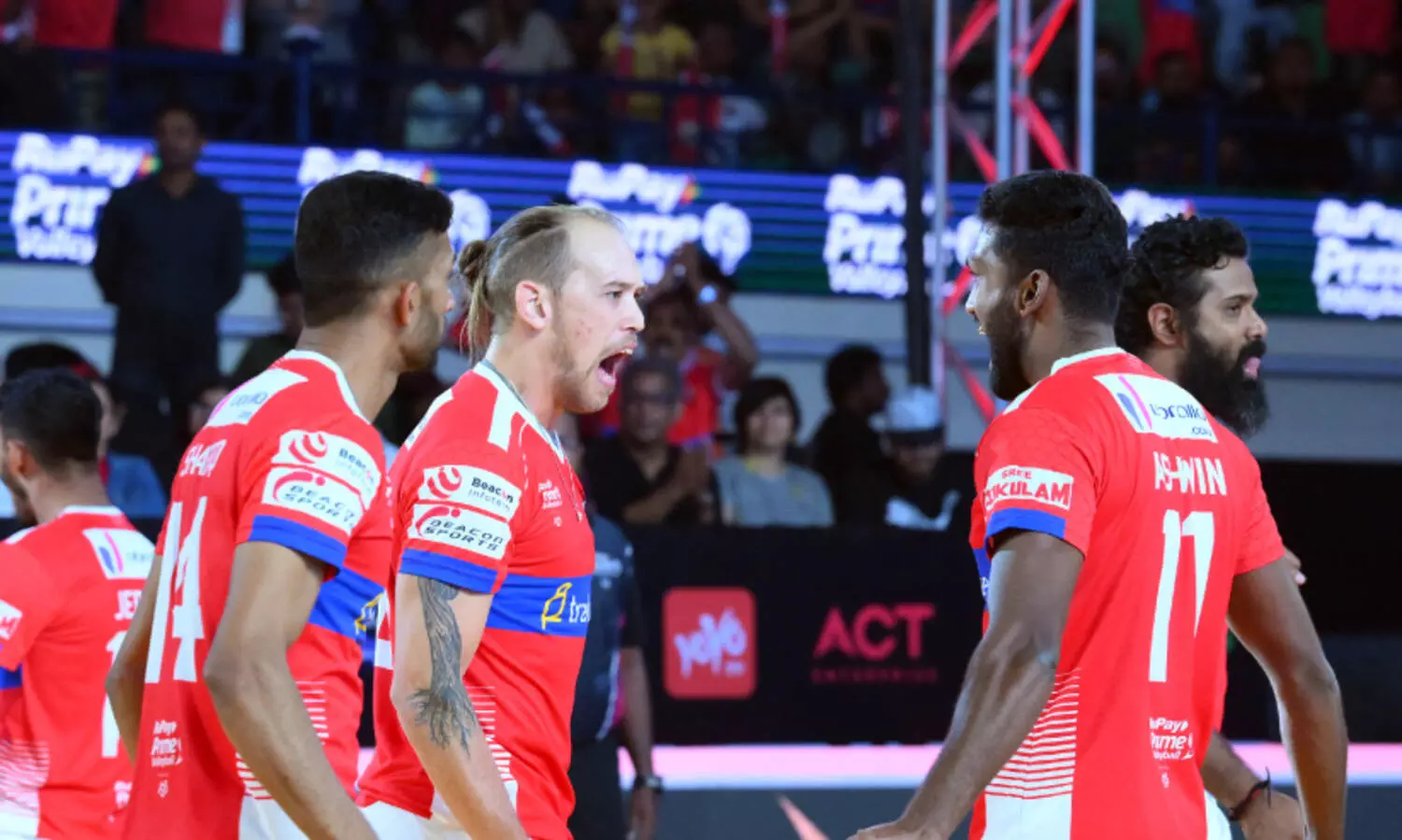 പ്രൈം ​വോ​ളി: ജയത്തോടെ ഹീറോസ് മുന്നിൽ