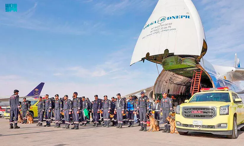 ഭൂകമ്പ ദുരിതബാധിതർക്ക് സൗദിയിൽനിന്ന് കൂടുതൽ സഹായം ഭൂകമ്പ ദുരിതബാധിതർക്ക് സൗദിയിൽനിന്ന് കൂടുതൽ സഹായം