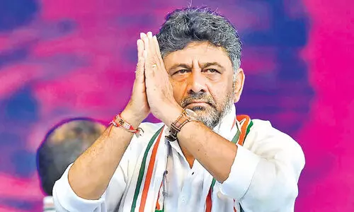 ഡി.കെ. ശിവകുമാറിനെതിരായ സി.ബി.ഐ അന്വേഷണത്തിന് സ്റ്റേ ഡി.കെ. ശിവകുമാറിനെതിരായ സി.ബി.ഐ അന്വേഷണത്തിന് സ്റ്റേ