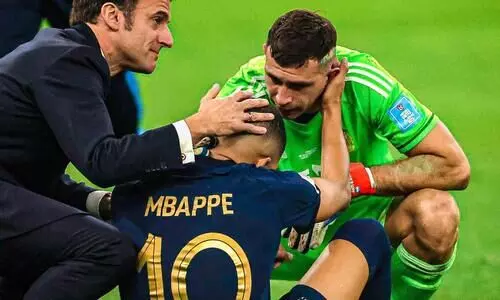 ‘മെസ്സി പോലും എന്നോട് പറഞ്ഞതാണ്’- എംബാപ്പെയെ പരിഹസിച്ചതിനെ കുറിച്ച് അർജന്റീന ഗോളി മാർടിനെസ്