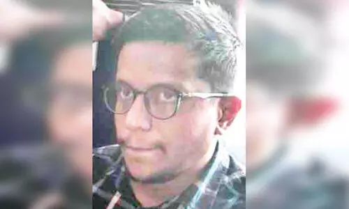 പഞ്ചായത്ത് അംഗത്തോടും കൈക്കൂലി ചോദിച്ചു; പണം വാങ്ങുന്നതിനിടെ കയ്പമംഗലം വി.ഇ.ഒ പിടിയിൽ