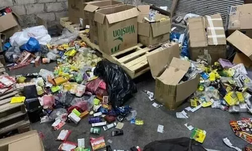 നിരോധിത സൗന്ദര്യ വർധക വസ്​തുക്കളുടെ 15,300 പാക്കറ്റുകൾ പിടിച്ചെടുത്തു