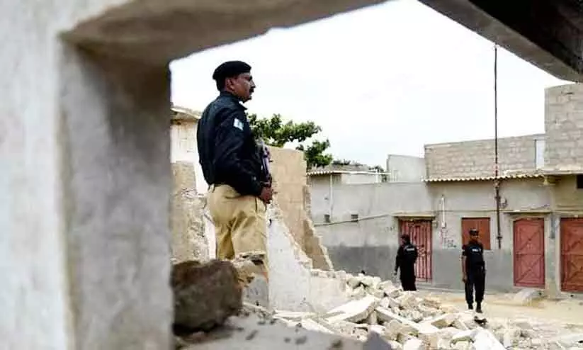 പാകിസ്താനിൽ മതനിന്ദ കേസിൽ അറസ്റ്റ് ചെയ്ത  യുവാവിനെ ആൾക്കൂട്ടം അടിച്ചുകൊന്നു