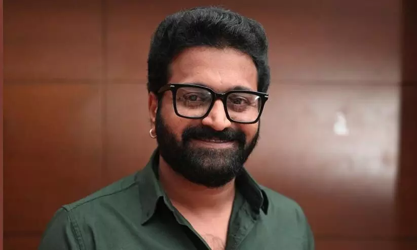 kantara varaha roopam copy right case Rishab Shetty Appeared In kozhikode Town police station