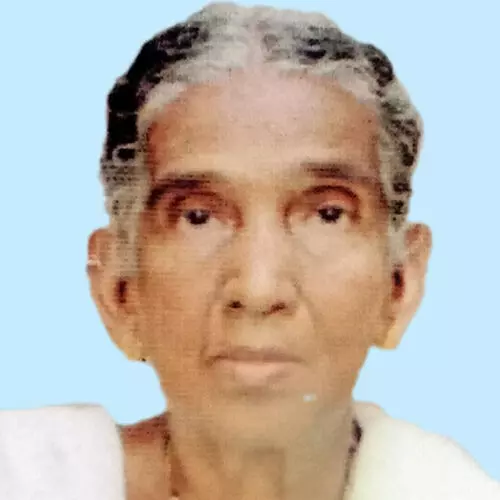 ആ​ലീ​സ്