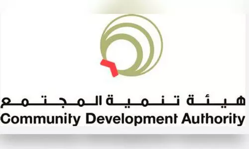 Social workers should renew their license