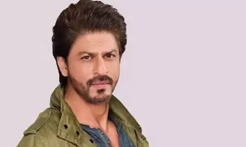 Pathaan and Dilwale Dulhania Le Jayenge are playing in theatres simultaneously