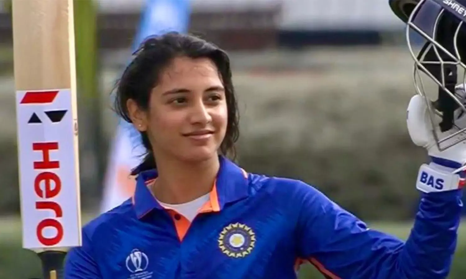 വിമൻസ് പ്രീമിയർ ലീഗ്: ലേലത്തിൽ താരമായി സ്മൃതി മന്ദാന; 3.40 കോടി തിളക്കവുമായി റോയൽ ചലഞ്ചേഴ്സ് ബംഗളൂരുവിൽ