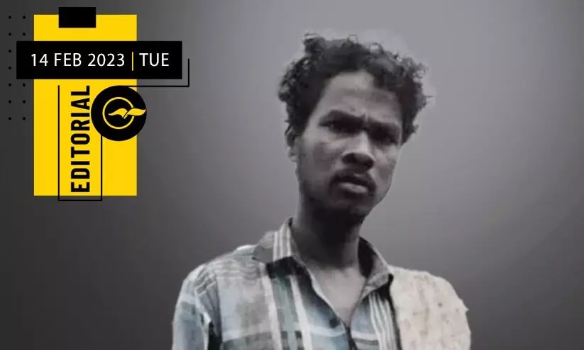 മലയാളി എങ്ങനെ നിവർന്നുനിൽക്കും?