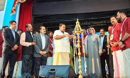 ആ​വേ​ശ​ത്തി​ര​യി​ള​ക്കി ആ​ല​പ്പി ഫെ​സ്റ്റ്