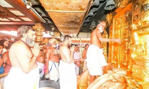 കുംഭമാസപൂജ: ശബരിമലയിൽ നട തുറന്നു