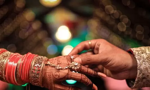 ഭാര്യ കാമുകനൊപ്പം ഒളിച്ചോടി, കാമുകന്റെ ഭാര്യയെ വിവാഹം ചെയ്ത് യുവാവിന്‍റെ ‘പ്രതികാരം’