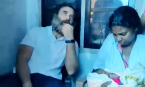 ദുരൂഹ സാഹചര്യത്തിൽ മരിച്ച ആദിവാസി യുവാവിന്‍റെ വീട്ടിലെത്തി രാഹുൽ ഗാന്ധി