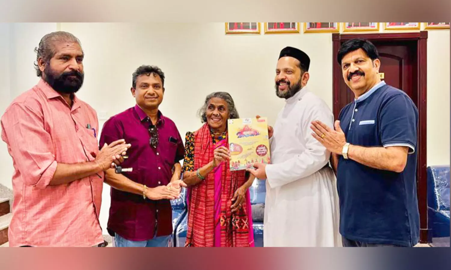 മ​ല​യാ​ളം ഒ​മാ​ൻ ചാ​പ്റ്റ​ർ ‘മ​ല​യാ​ള മ​ഹോ​ത്സ​വം’: ബ്രോ​ഷ​ർ പ്ര​കാ​ശ​നം ചെ​യ്തു