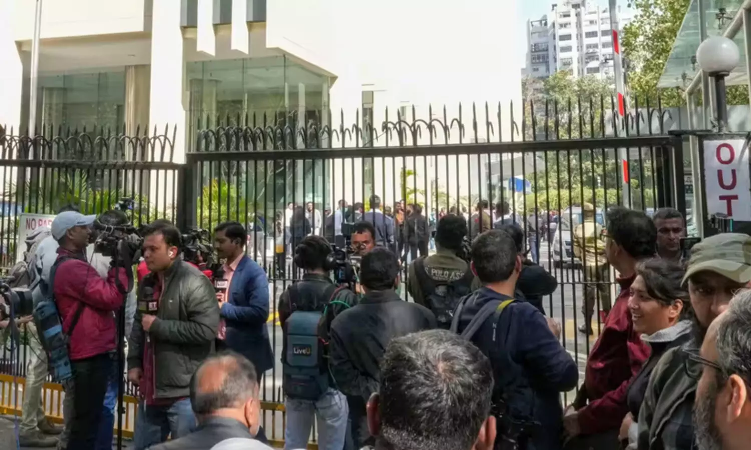 ‘ബി.ബി.സിയെന്നാൽ അഴിമതി, അസംബന്ധ കോർപറേഷൻ’; റെയ്ഡിനെ ന്യായീകരിച്ച് ബി.ജെ.പി