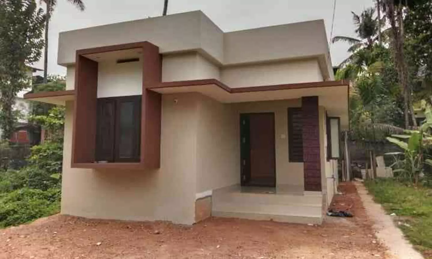 ‘മിടുക്കികൾ’ പൂർവവിദ്യാർഥി കൂട്ടായ്മ കൈകോർത്തു; സഹപാഠിക്ക് വീടൊരുങ്ങി