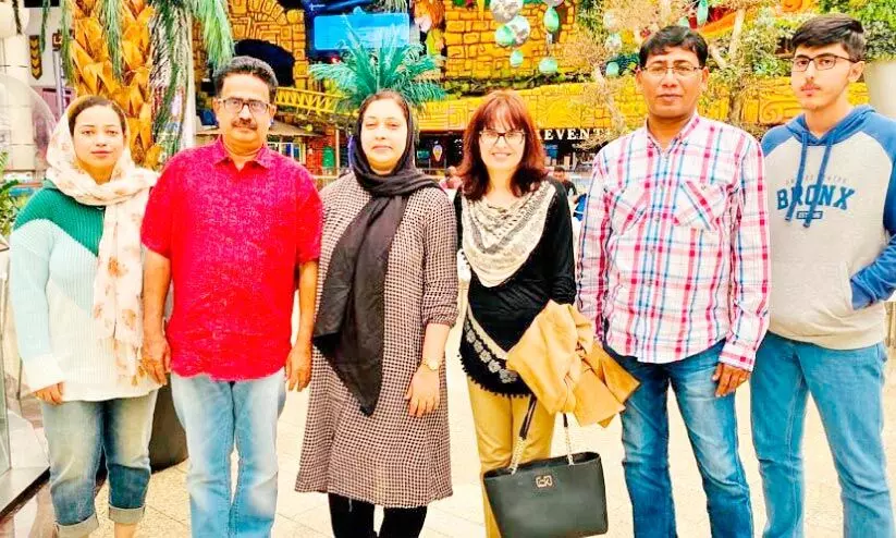 38 വ​ർ​ഷ​ങ്ങ​ൾ​ക്കി​പ്പു​റം തൂ​ലി​ക സു​ഹൃ​ത്തു​ക്ക​ൾ ക​ണ്ടു​മു​ട്ടി