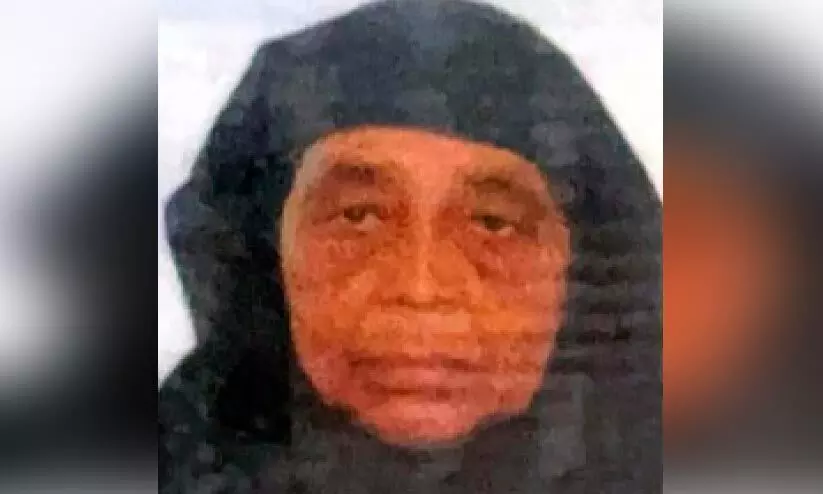 പുണ്യഭൂമിയിൽ ഖബറടങ്ങാൻ മോഹിച്ച ആയിഷുമ്മക്ക് സഫലമീയാത്ര പുണ്യഭൂമിയിൽ ഖബറടങ്ങാൻ മോഹിച്ച ആയിഷുമ്മക്ക് സഫലമീയാത്ര