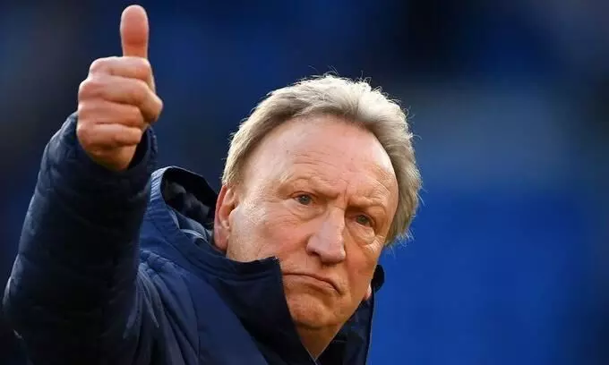 74ാം വയസ്സിൽ റിട്ടയർമന്റല്ല; തിരിച്ചെത്തുകയാണ്- ഹഡേഴ്സ്ഫീൽഡിനെ പരിശീലിപ്പിക്കാൻ നീൽ വാർനോക് എത്തുന്നു