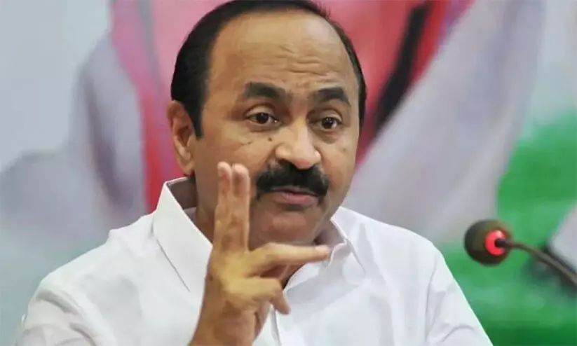 മുഖ്യമന്ത്രിക്ക് പേടിയാണെങ്കിൽ വീട്ടിൽ ഇരിക്കണം, ജനത്തെ ബന്ദിയാക്കരുതെന്ന് വി.ഡി സതീശൻ മുഖ്യമന്ത്രിക്ക് പേടിയാണെങ്കിൽ വീട്ടിൽ ഇരിക്കണം, ജനത്തെ ബന്ദിയാക്കരുതെന്ന് വി.ഡി സതീശൻ