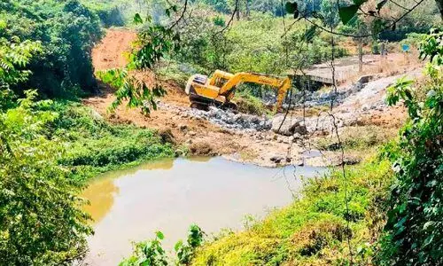 ഹൈകോടതി വിധി: കക്കാടംപൊയിൽ തടയണ പൊളിക്കൽ തുടങ്ങി