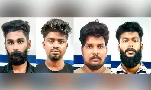 യുവാവിനെ ആക്രമിച്ച നാലുപേർ അറസ്റ്റിൽ യുവാവിനെ ആക്രമിച്ച നാലുപേർ അറസ്റ്റിൽ