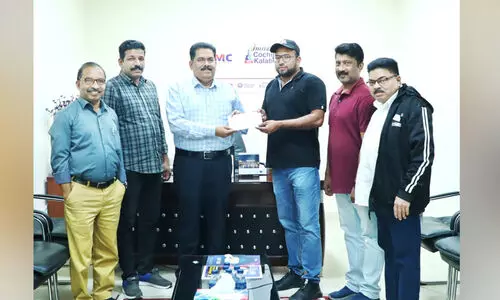 ചി​കി​ത്സാ​സ​ഹാ​യം കൈ​മാ​റി