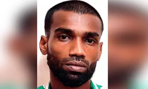 കഞ്ചാവും ആയുധവുമായി കാറിൽ കറങ്ങിയ പ്രതി അറസ്​റ്റിൽ