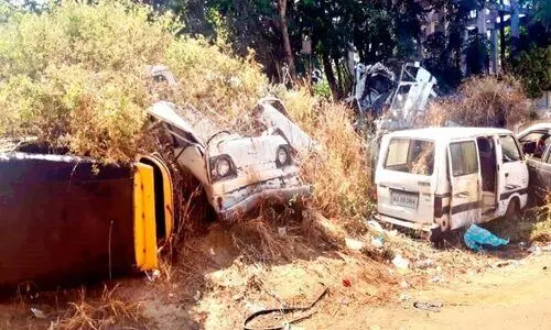 പൊലീസ് പിടിച്ചെടുത്ത വാഹനങ്ങളിൽ ലേലം വിളിക്കുന്നത് 176 എണ്ണം മാത്രം പൊലീസ് പിടിച്ചെടുത്ത വാഹനങ്ങളിൽ ലേലം വിളിക്കുന്നത് 176 എണ്ണം മാത്രം