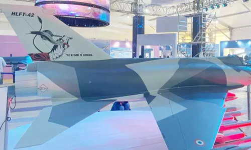 എച്ച്.എ.എൽ എയർക്രാഫ്റ്റിന്‍റെ ചിറകിലെ ഹനുമാൻ ചിത്രം ഒഴിവാക്കി