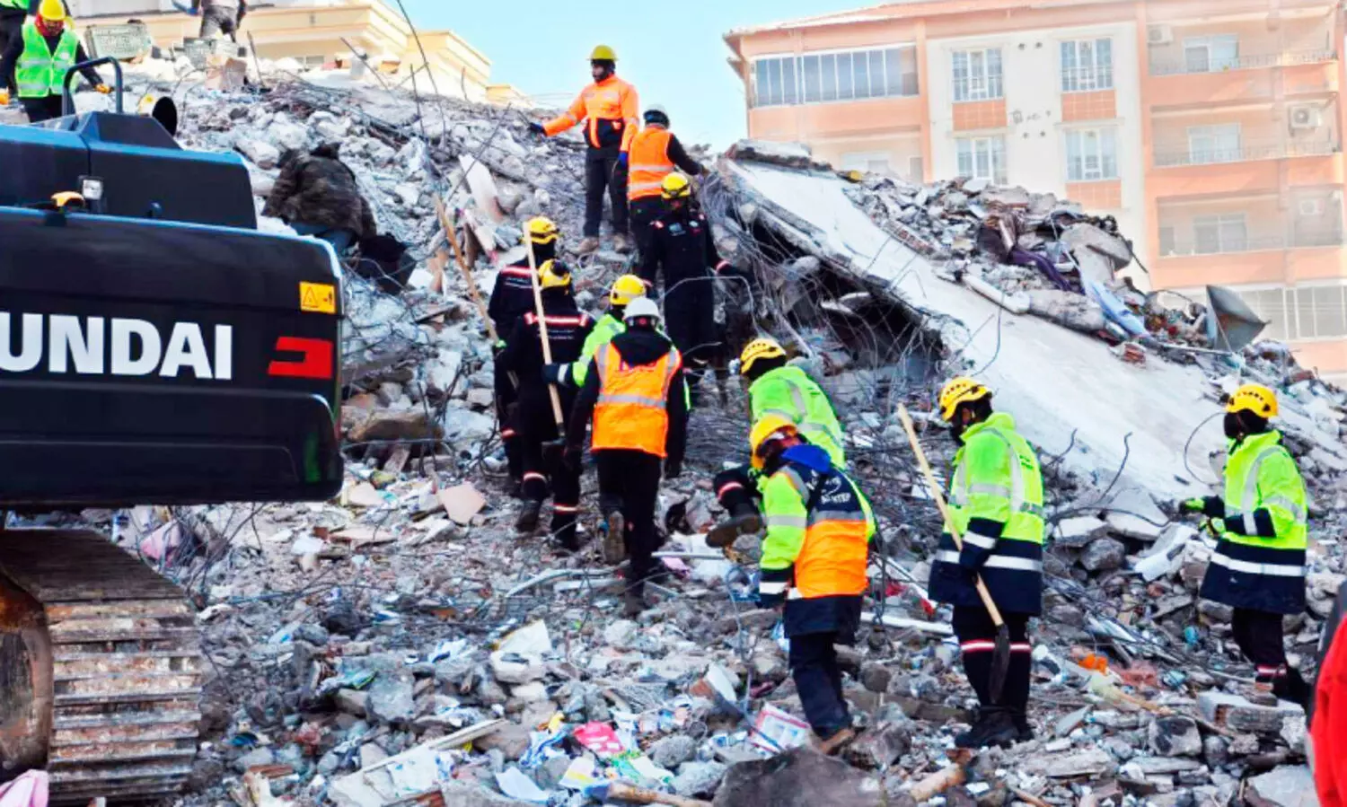 സൗ​ദി സി​വി​ൽ ഡി​ഫ​ൻ​സ് സം​ഘം