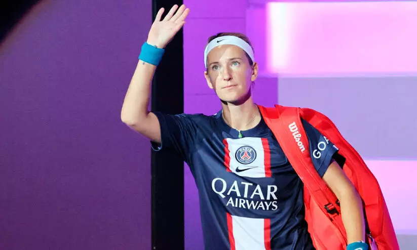 അസാരങ്ക, ബെൻസിസ്, ക്വിറ്റോവ മുന്നോട്ട് അസാരങ്ക, ബെൻസിസ്, ക്വിറ്റോവ മുന്നോട്ട്