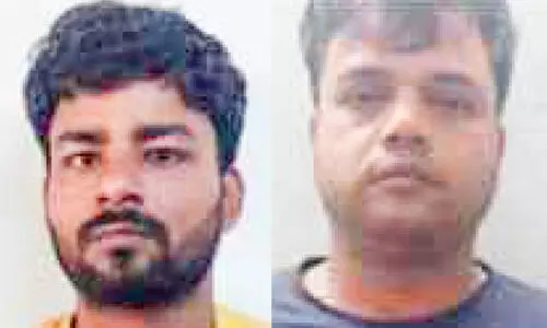 Mobile theft: Hotel staff arrested