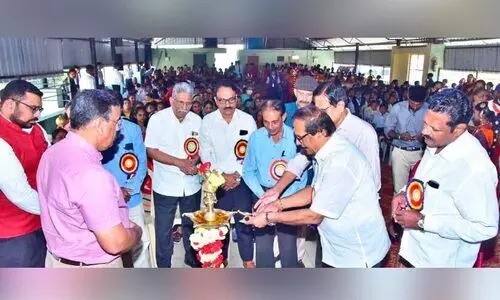 എം.​എം.​ഇ.​ടി ഹൈ​സ്കൂ​ൾ വാ​ർ​ഷി​കാ​ഘോ​ഷം