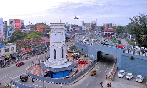 മികച്ച തദ്ദേശസ്ഥാപനങ്ങൾക്കുള്ള സ്വരാജ് ട്രോഫി: കൊല്ലം, തിരുവനന്തപുരം, തിരൂരങ്ങാടി, പെരുമ്പടപ്പ്, മുളന്തുരുത്തി ജേതാക്കൾ മികച്ച തദ്ദേശസ്ഥാപനങ്ങൾക്കുള്ള സ്വരാജ് ട്രോഫി: കൊല്ലം, തിരുവനന്തപുരം, തിരൂരങ്ങാടി, പെരുമ്പടപ്പ്, മുളന്തുരുത്തി ജേതാക്കൾ