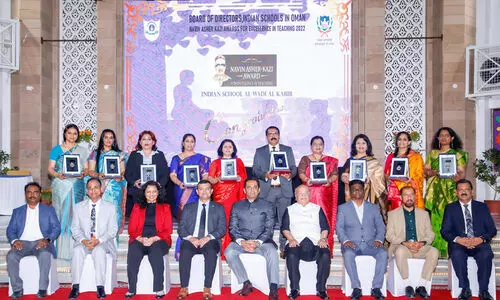 സേവന മികവ് ഇന്ത്യൻ സ്‌കൂൾ അധ്യാപകർക്ക് പുരസ്കാരങ്ങൾ സമ്മാനിച്ചു