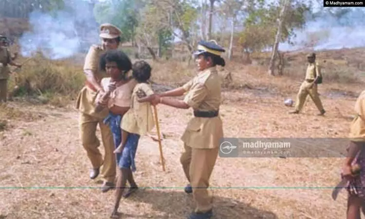 ‘മു​ഖ്യ​ധാ​ര’​ക്കും വ​നാ​വ​കാ​ശ​ത്തി​നു​മി​ട​യി​ലെ ആ​ദി​വാ​സി ജീ​വി​തം