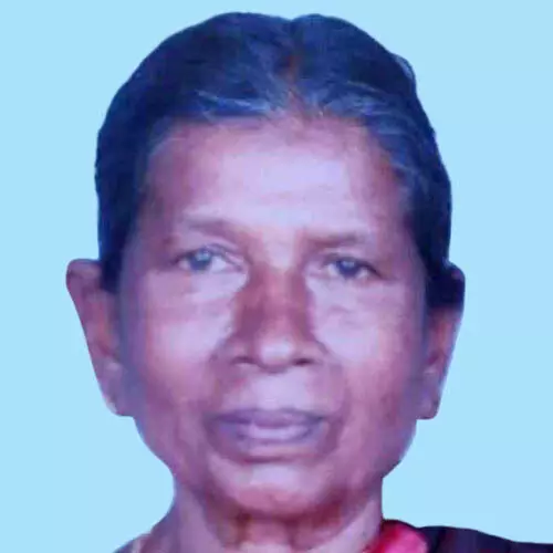 സ്കൂ​ട്ട​റി​ടി​ച്ച്​ വ​ഴി​യാ​ത്ര​ക്കാ​രി മ​രി​ച്ചു