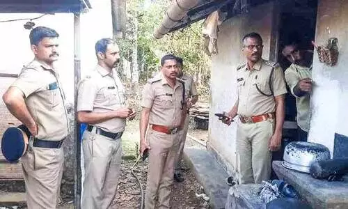 പട്ടാപ്പകൽ രണ്ട്​ ലക്ഷം രൂപയും ആറ്​ പവനും കവർന്നു