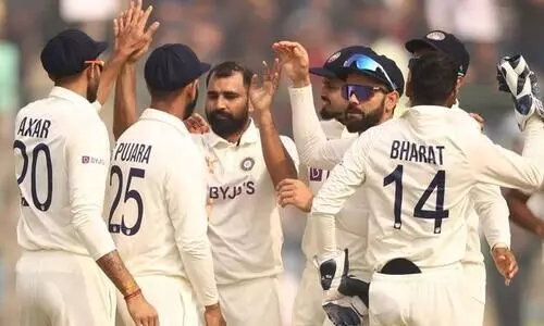 അശ്വിനും ഷമിക്കും മുന്നിൽ മുട്ടിടിച്ച് ബാറ്റർമാർ; ഓസീസിന് നാലു വിക്കറ്റ് നഷ്ടം