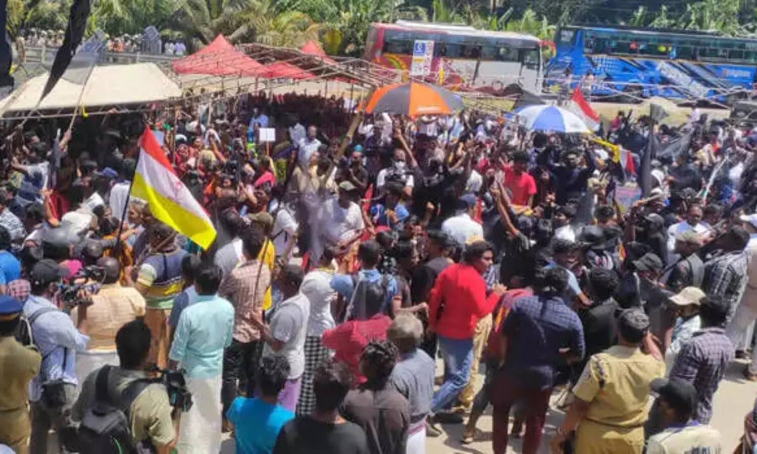 വിഴിഞ്ഞം: കള്ളക്കേസുകൾ പിൻവലിച്ച് സമാധാനം സംരക്ഷിക്കാൻ സർക്കാർ  ഇടപെടണമെന്ന് സാംസ്കാരിക പ്രവർത്തകർ