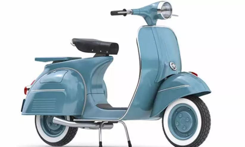 സ്കൂട്ടറിന്റെ ഫാൻസി നമ്പർ ലേലംകൊണ്ടത് 1.12 കോടിക്ക് സ്കൂട്ടറിന്റെ ഫാൻസി നമ്പർ ലേലംകൊണ്ടത് 1.12 കോടിക്ക്